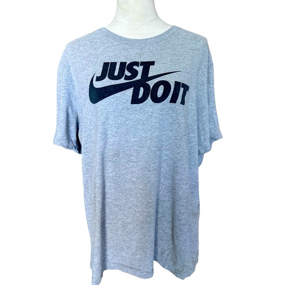 NIKE Grey Top XL Used condition - Picture 2 of 8